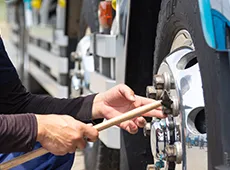 車両点検・整備